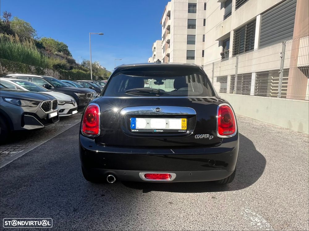 MINI 5 Portas Cooper D - 3