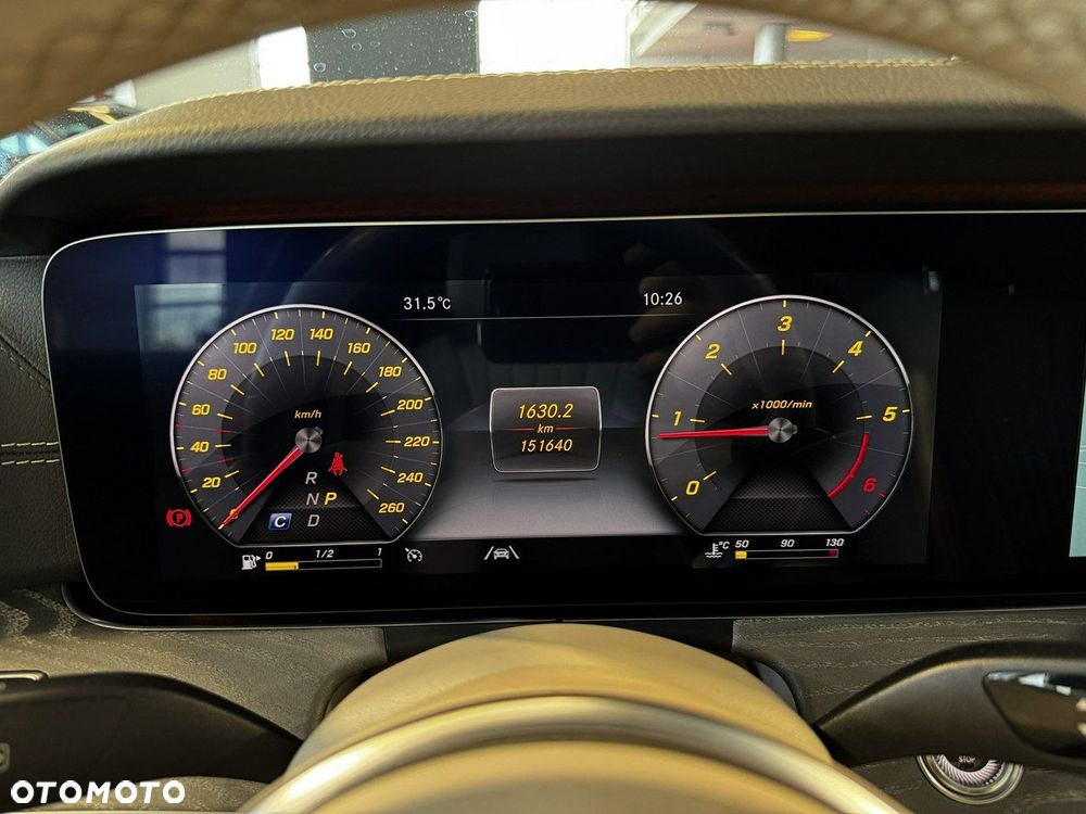 Mercedes-Benz CLS - 21
