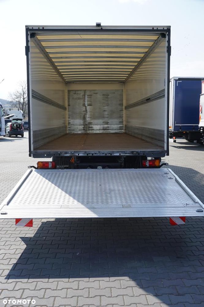 MAN TGM / 12.250 / EURO 6 / KONTENER + WINDA / 20 PALET / DŁ. 8 M - 10