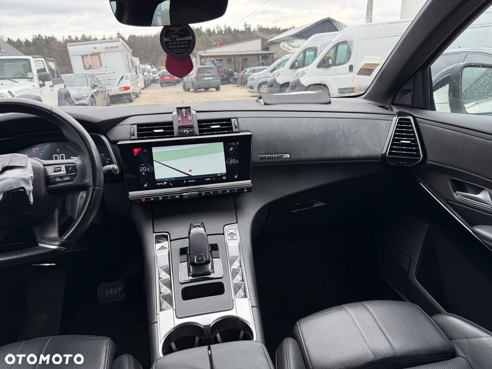 DS Automobiles DS 7 Crossback - 11