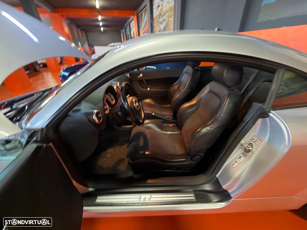 Audi TT Coupé 1.8 T S-line - 8