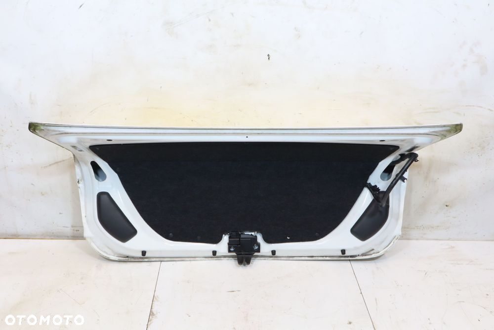 KLAPA TYLNA TOYOTA COROLLA X E15 040 SEDAN - 2