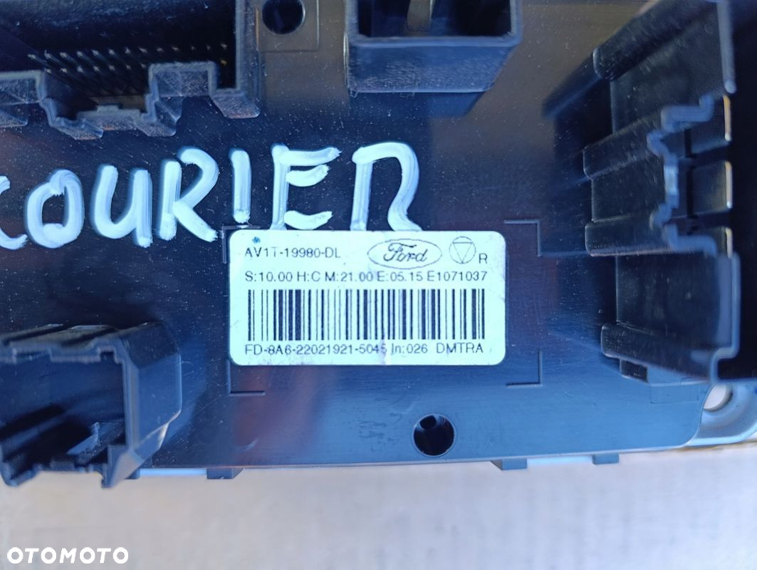 FORD TRANSIT COURIER PANEL NAWIEWU KLIMATYZACJI AV1T-19980-DL - 3