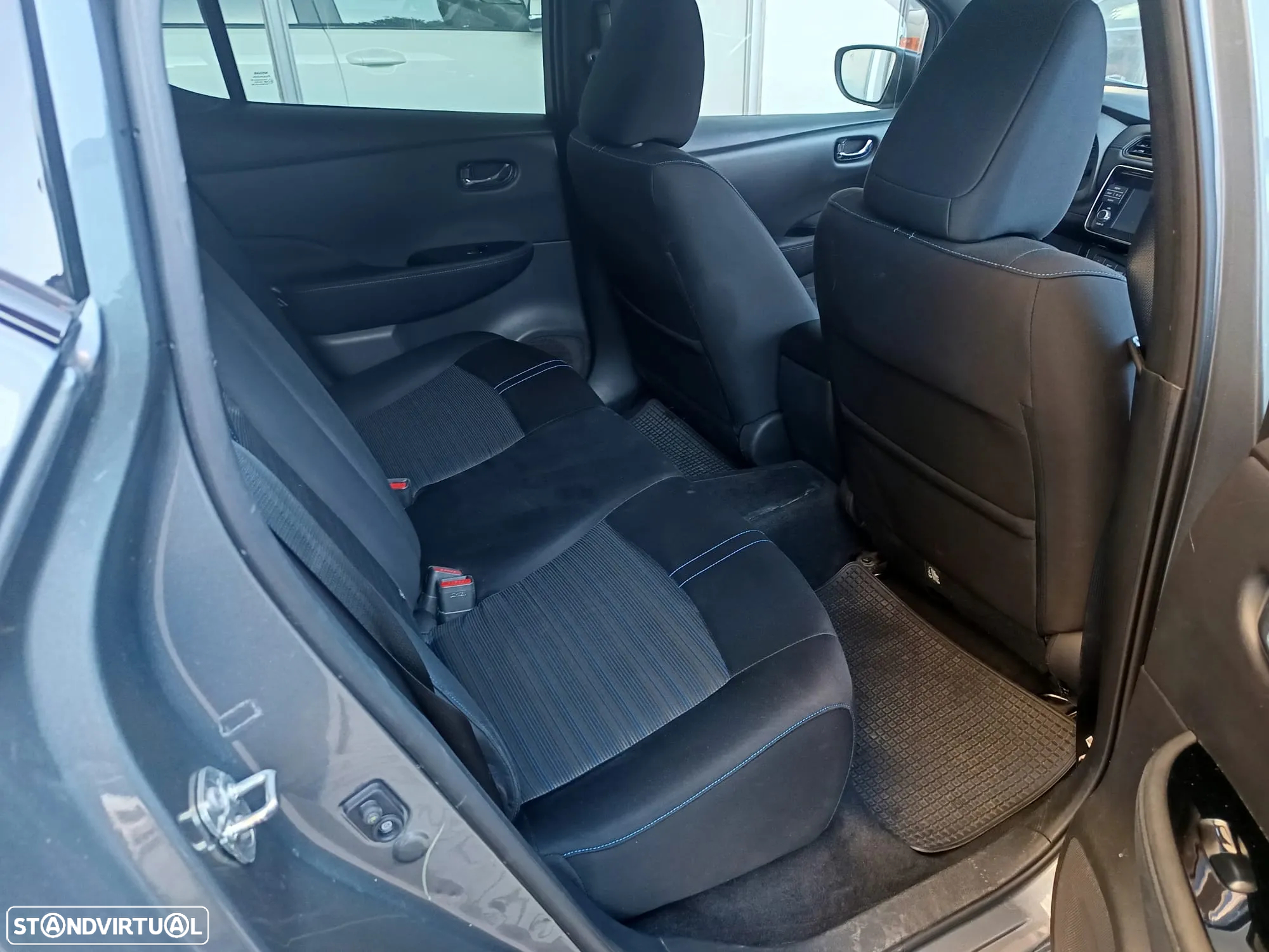 Nissan Leaf N-Connecta - 11