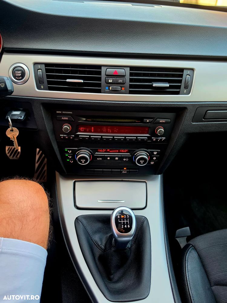 BMW Seria 3 316i - 10