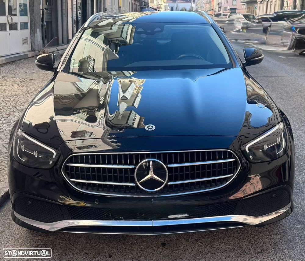 Mercedes-Benz E 300 2022 photo 2