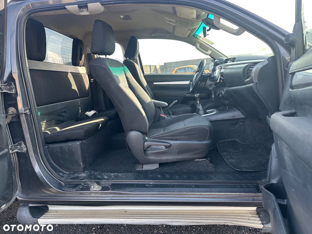 Toyota Hilux 4x4 Double Cab Duty Comfort - 20