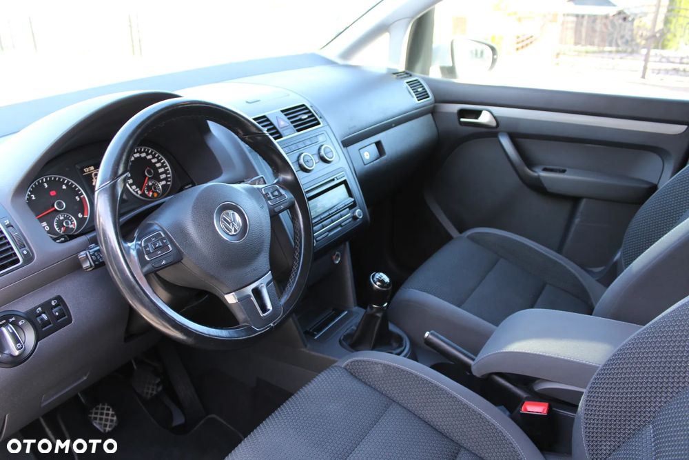 Volkswagen Touran 1.6 TDI DPF Comfortline - 8