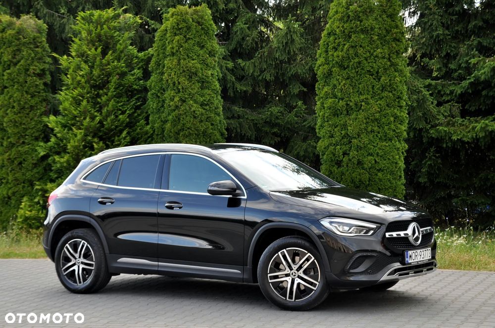 Mercedes-Benz GLA - 4
