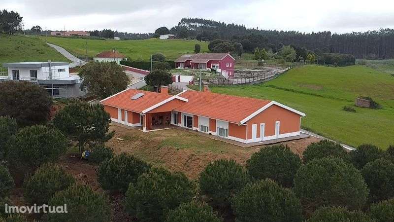 Moradia T4 Tradicional - Grande imagem: 5/8