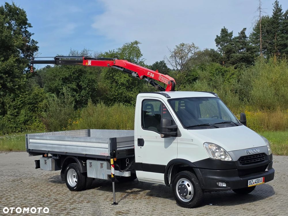Iveco Daily 35c-15 50c-15 Skrzynia 3.60 M + HDS  1.8 Tony ! Bez Korozji  ! Z Włoch  ! - 2
