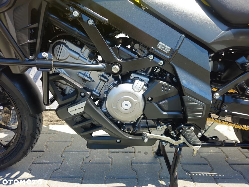Suzuki DL - 38
