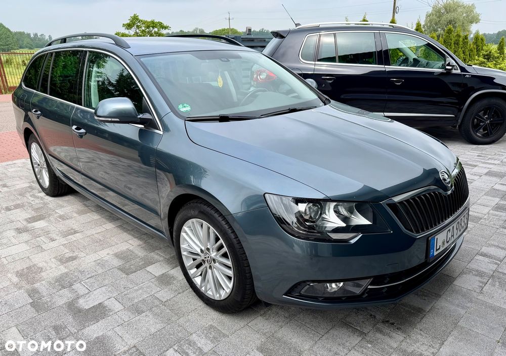 Skoda Superb 2.0 TDI Ambition DSG - 5