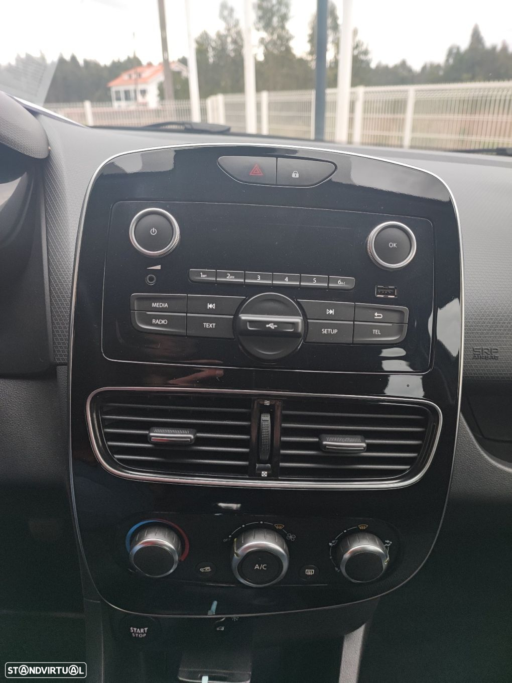 Renault Clio 1.5 dCi Zen - 13