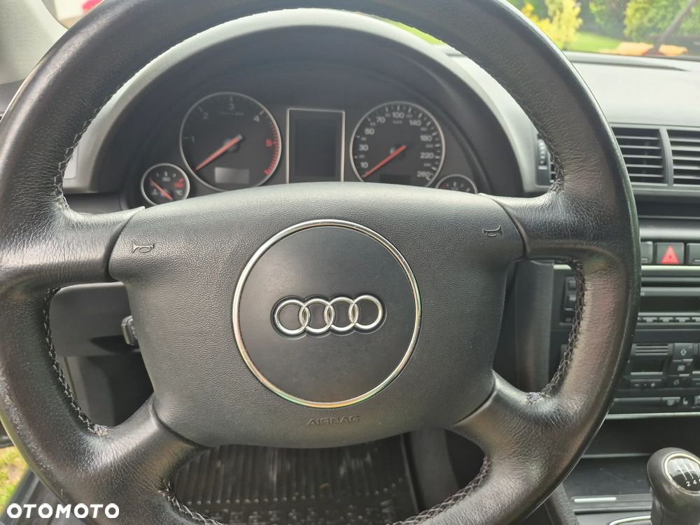 Audi A4 Avant 1.9 TDI - 11