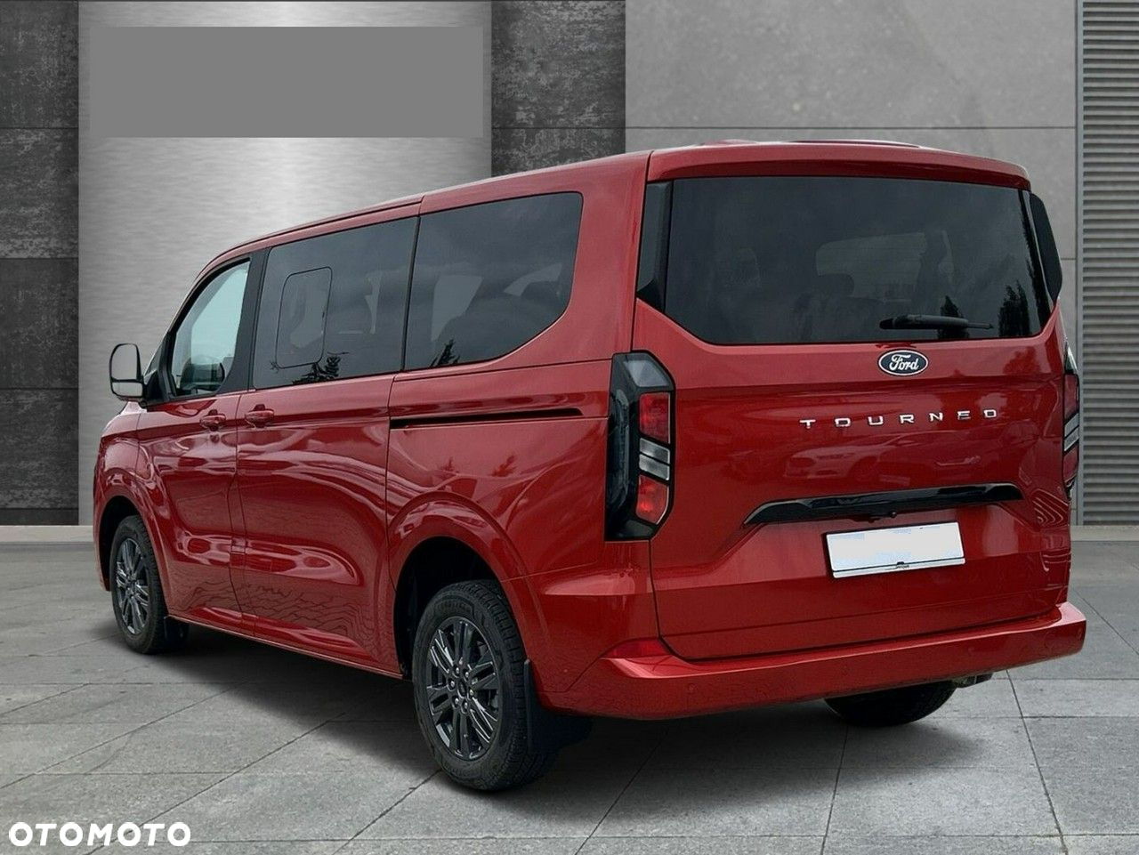 Ford Tourneo Custom - 2