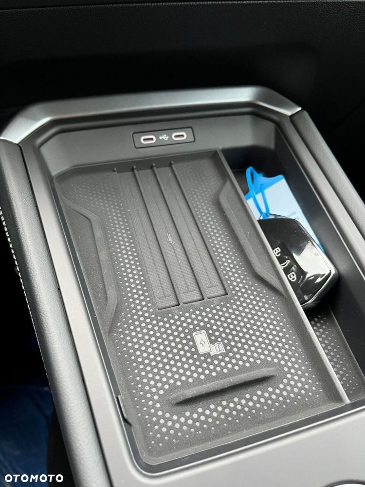 Volkswagen T-Roc 1.5 eTSI R-Line DSG - 16