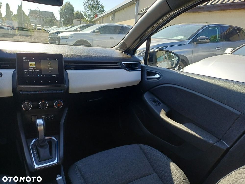 Renault Clio - 21