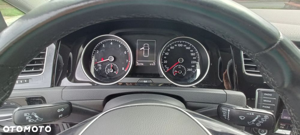 Volkswagen Golf - 18
