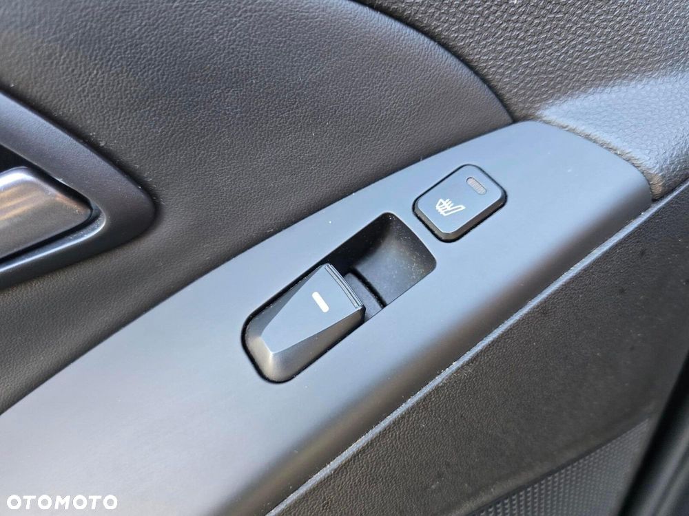 Hyundai ix35 1.7 CRDi Comfort 2WD - 18