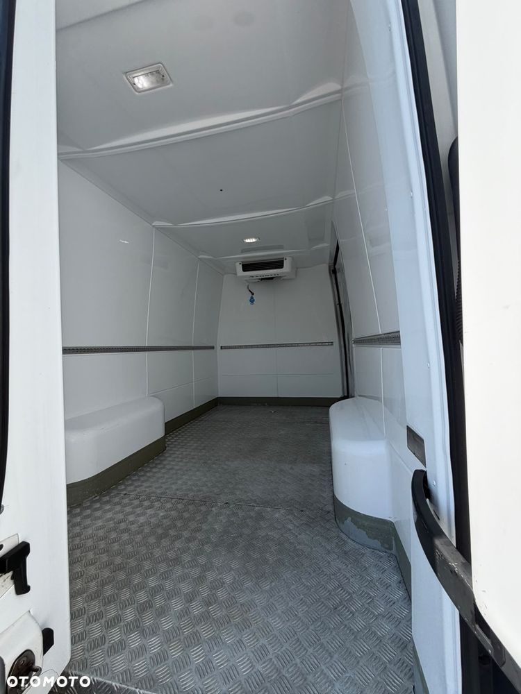 Volkswagen Crafter - 16