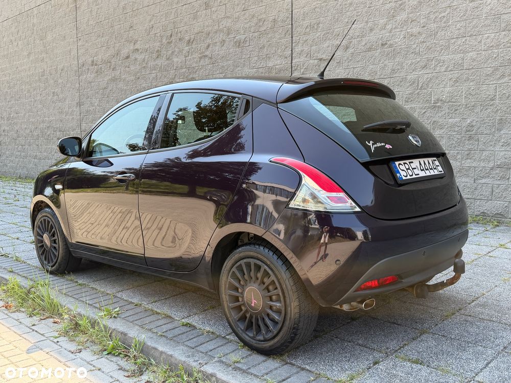 Lancia Ypsilon 1.2 8V Elefantino S&S - 3