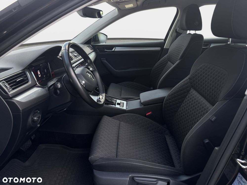 Skoda Superb 2.0 TDI DSG Ambition - 26