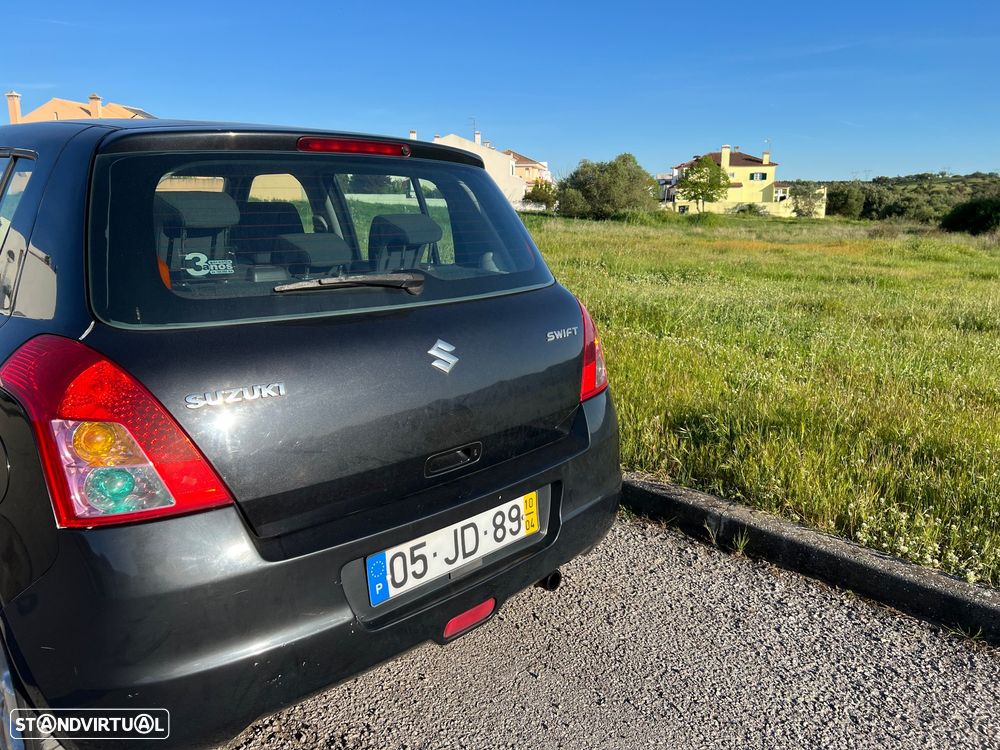 Suzuki Swift 1.3 DDiS GL - 7