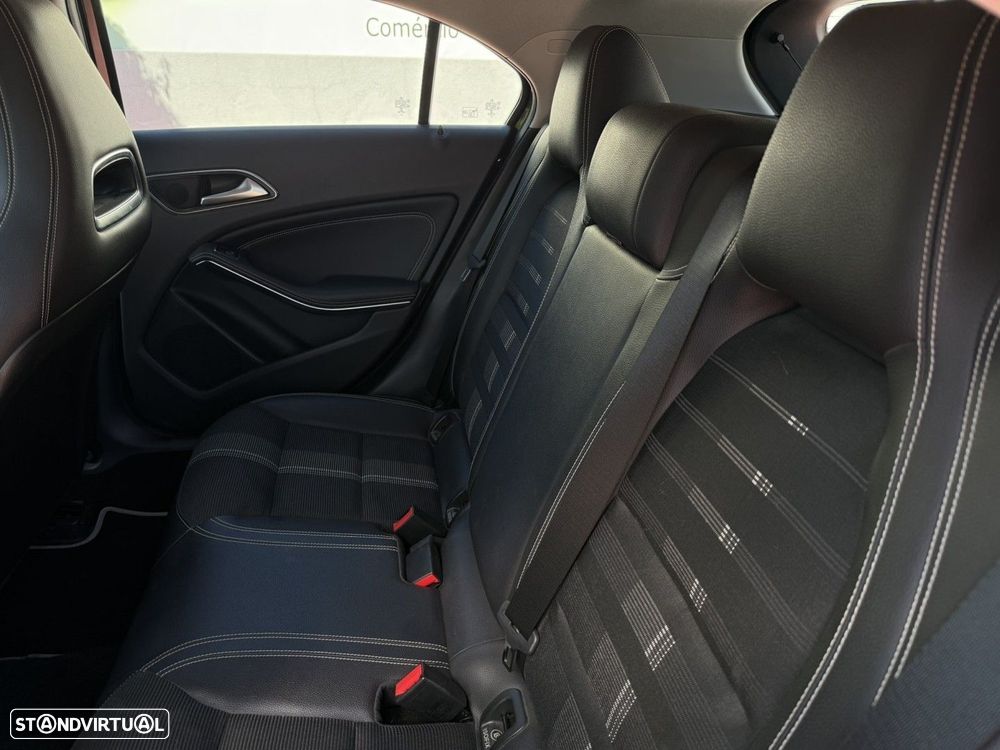 Mercedes-Benz A 180 d Urban - 19