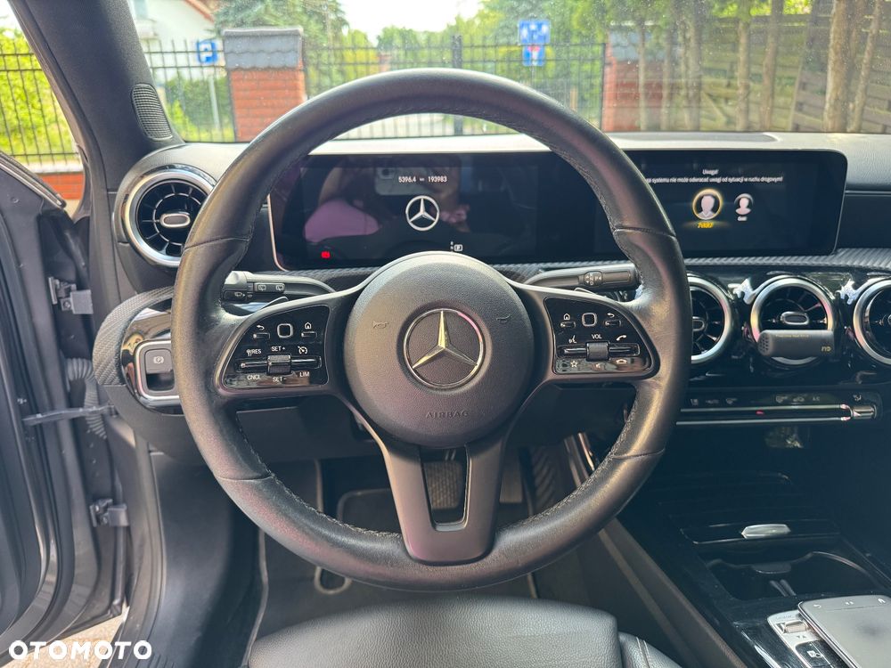 Mercedes-Benz Klasa A 180 d 7G-DCT - 9