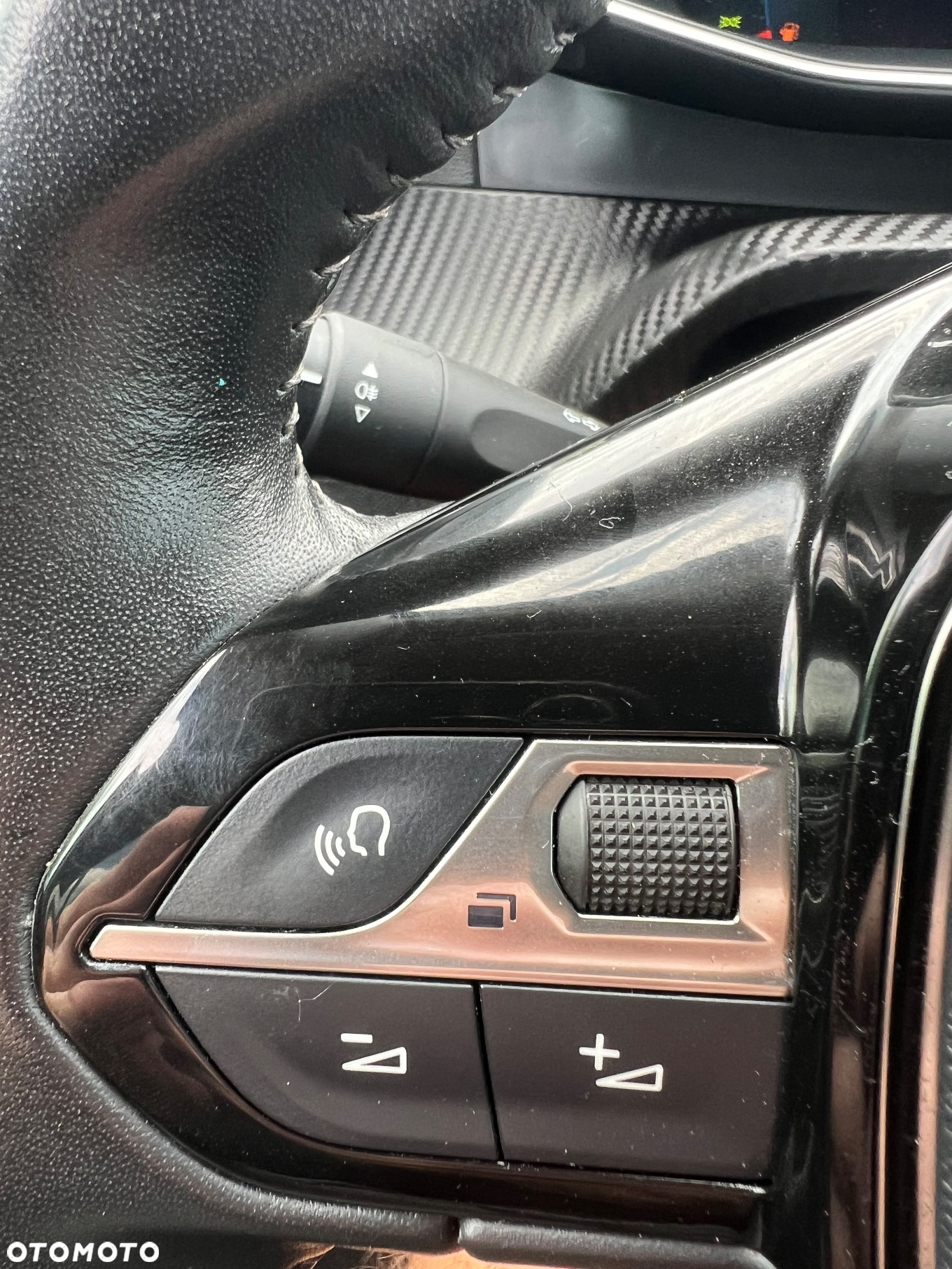 Peugeot 2008 PureTech 100 Stop&Start Allure Pack - 13