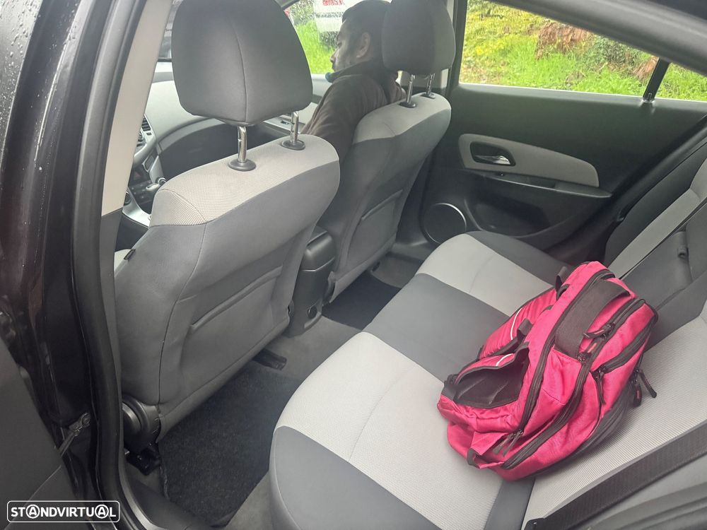 Chevrolet Cruze 2.0 VCDi LT - 6