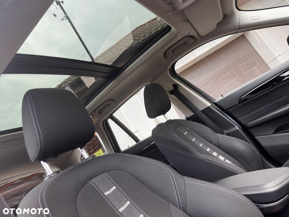 BMW X1 xDrive20i Sport Line - 20