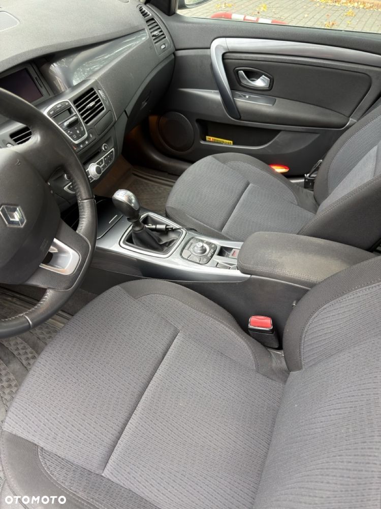 Renault Laguna 2.0 dCi Tech Run - 16