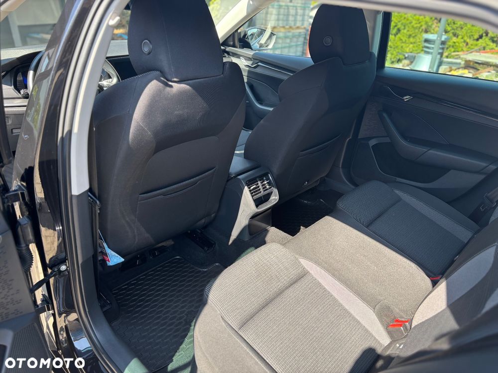 Skoda Octavia 2.0 TDI Ambition - 10