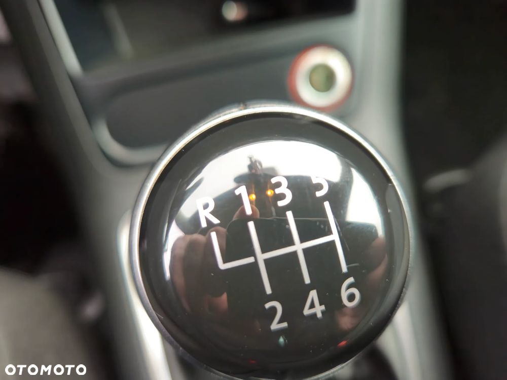 Volkswagen Tiguan 2.0 TDI SCR BlueMotion Technology Sport & Style - 15