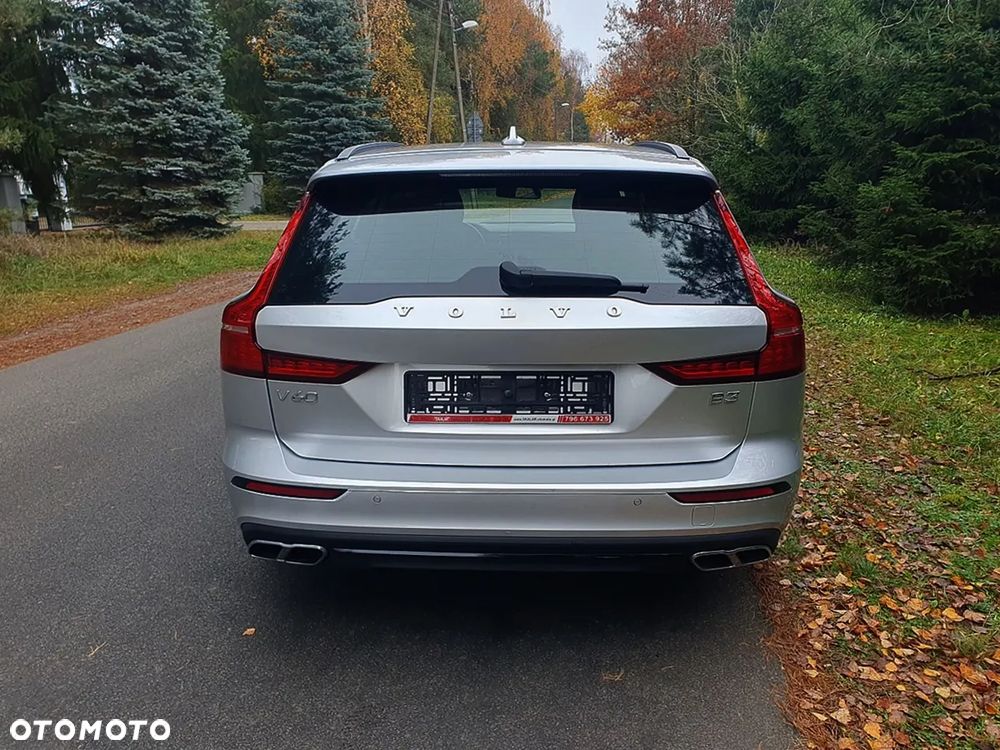 Volvo V60 B3 B DKG Momentum Pro - 27