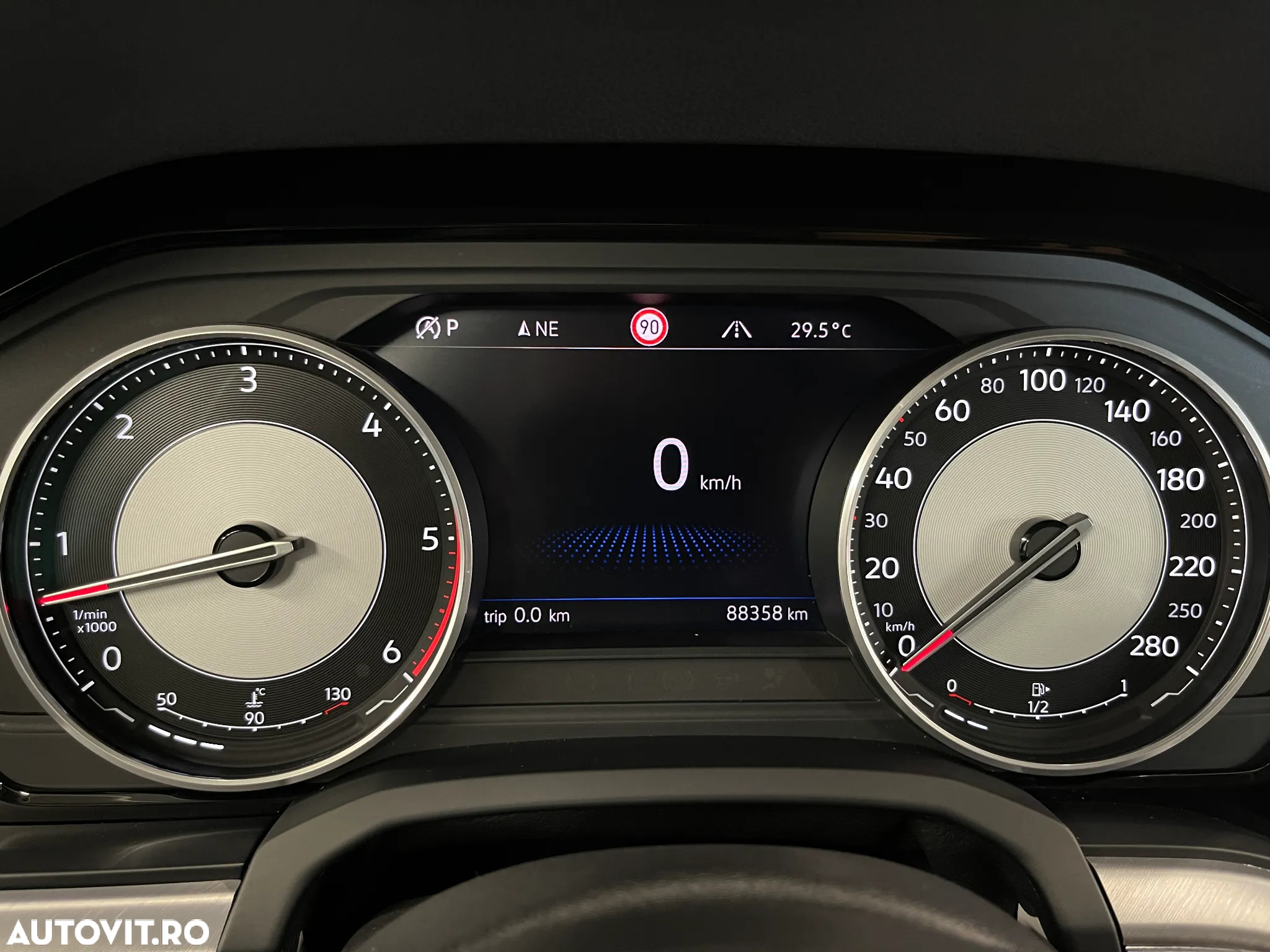Volkswagen Touareg V6 TDI Elegance - 33