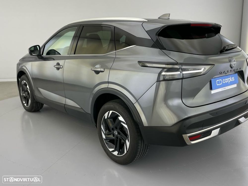 Nissan Qashqai 1.3 DIG-T Advance Xtronic - 24