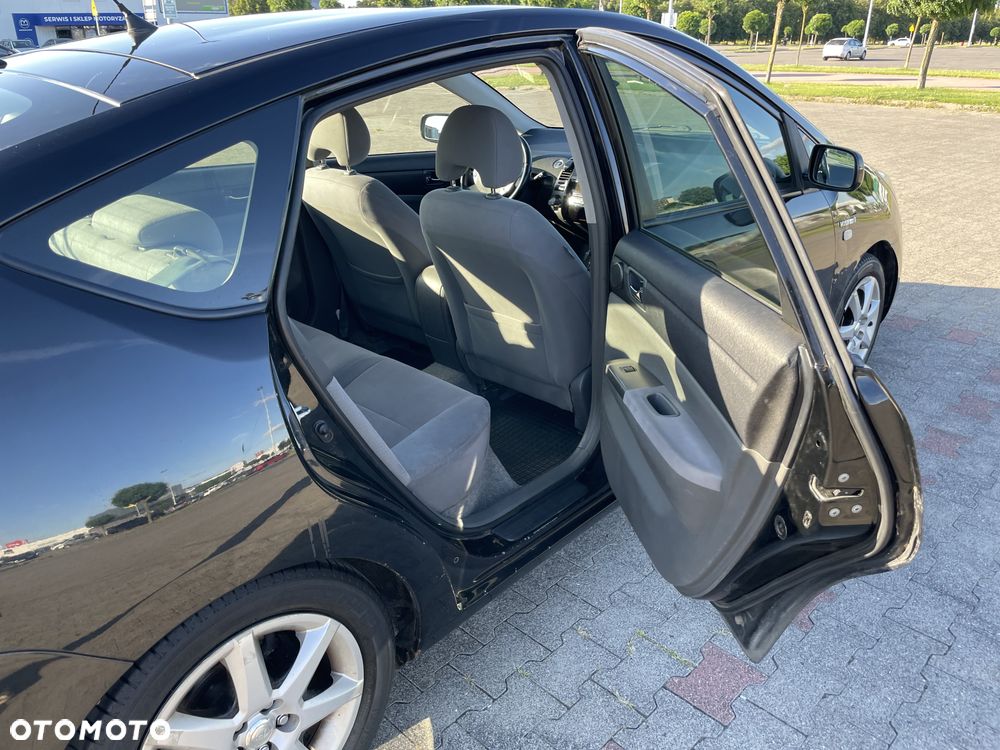 Toyota Prius 1.5 VVT-i Sol (nav) - 32