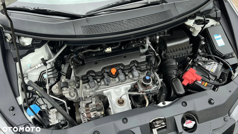 Honda Civic 1.8 i-VTEC Sport - 34