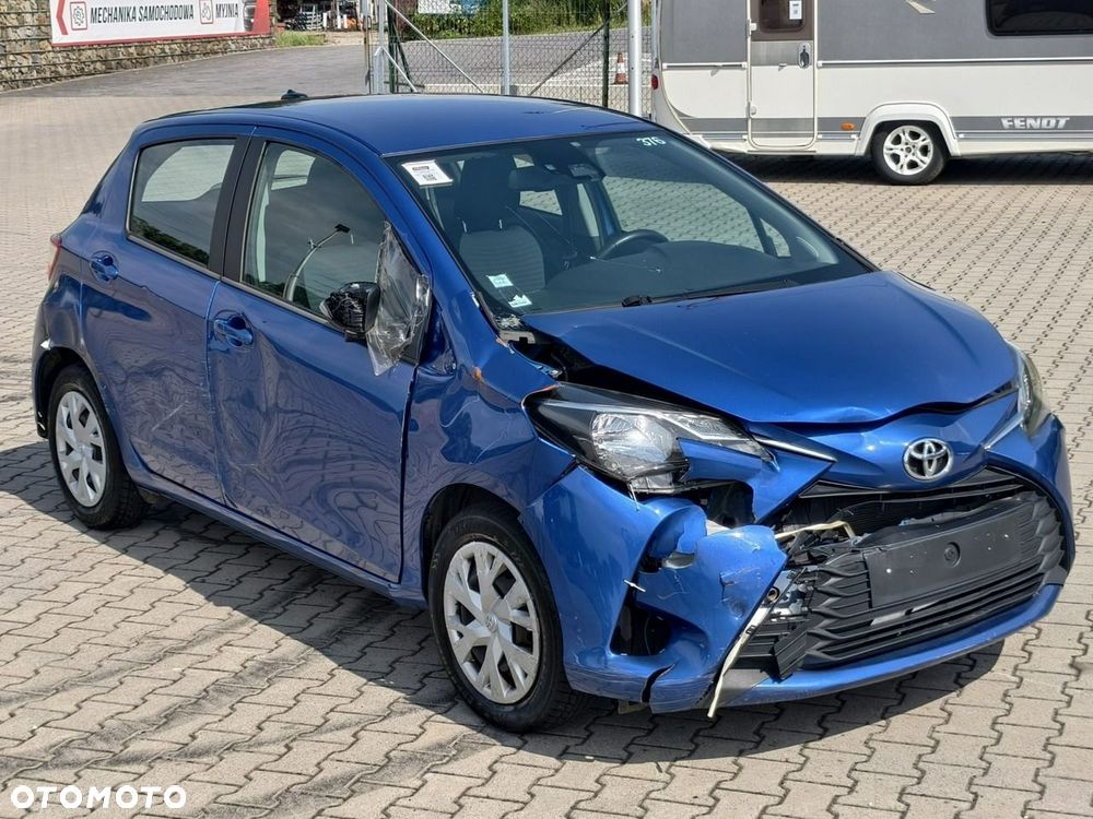 Toyota Yaris - 1