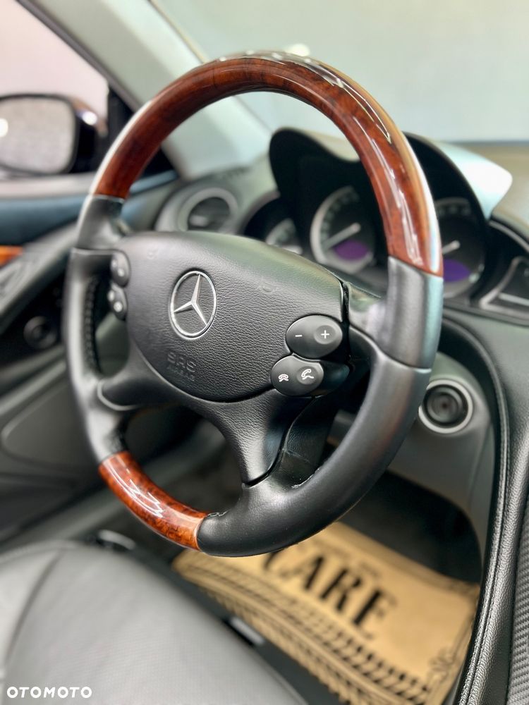 Mercedes-Benz SL 350 - 24