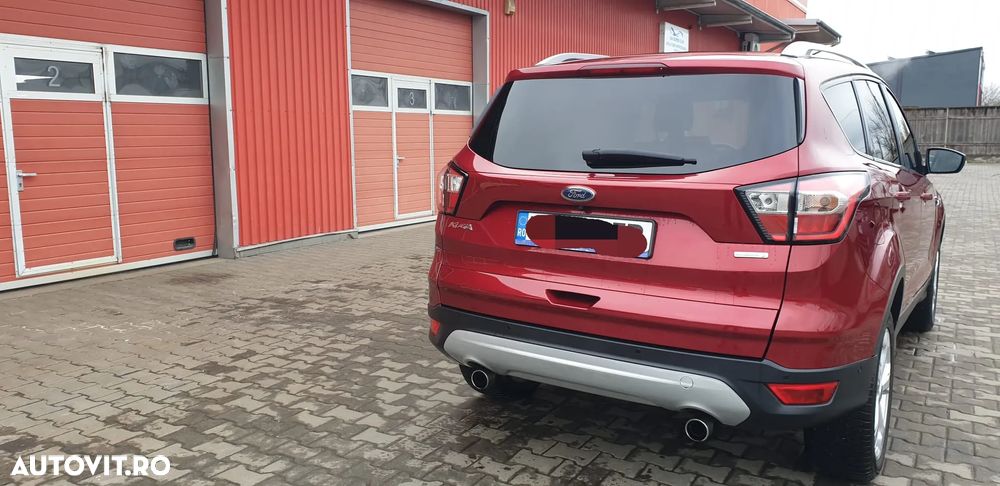Ford Kuga 1.5 EcoBoost 2WD Titanium - 2
