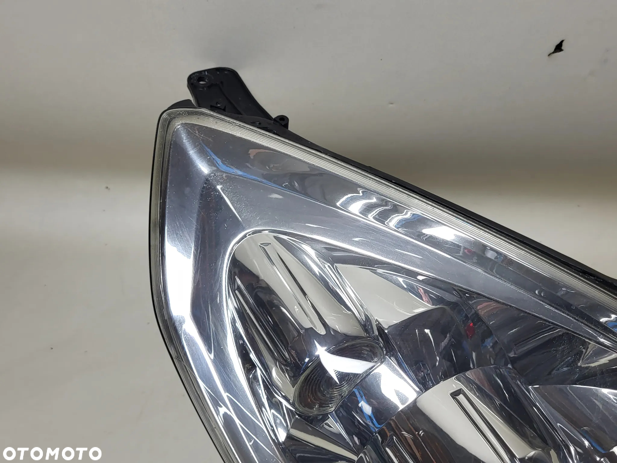 OPEL VECTRA C LIFT 05-08 PRZEDNIA LAMPA PRAWA EU - 3