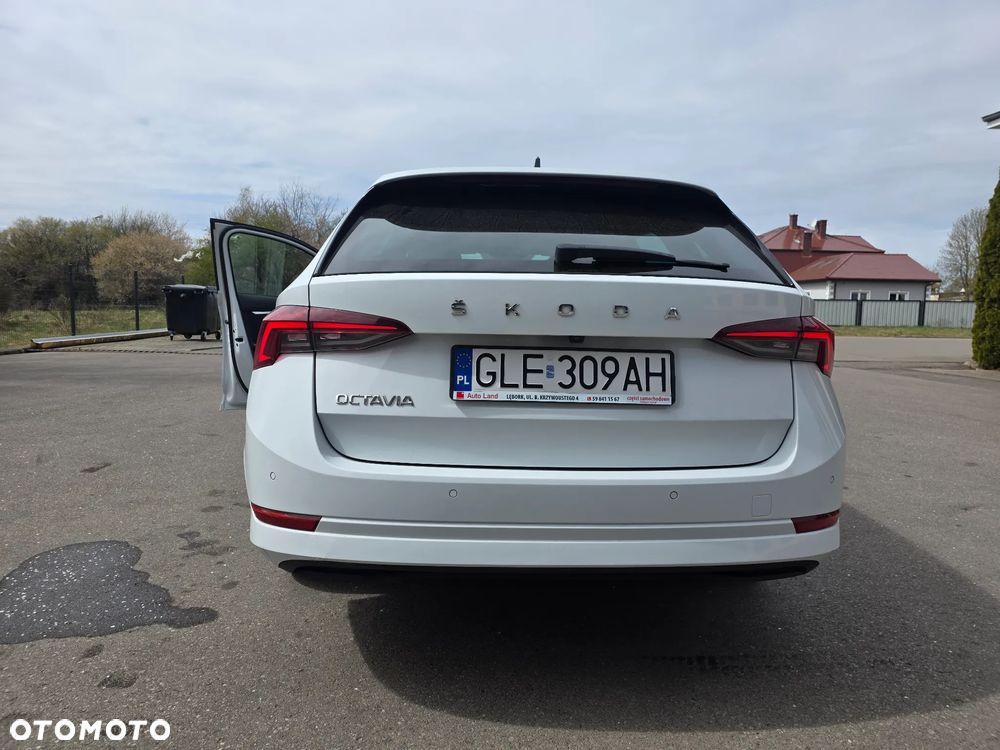 Skoda Octavia 2.0 TDI DSG Ambition - 29