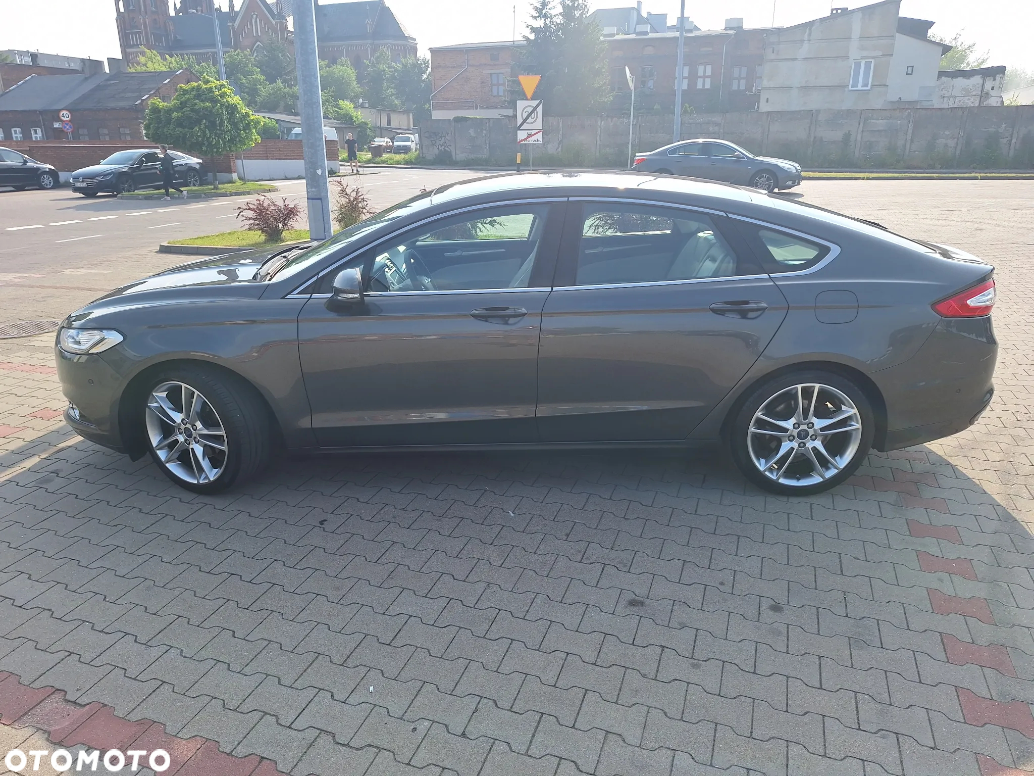 Ford Mondeo 2.0 TDCi Bi-Turbo PowerShift-Aut Titanium - 9