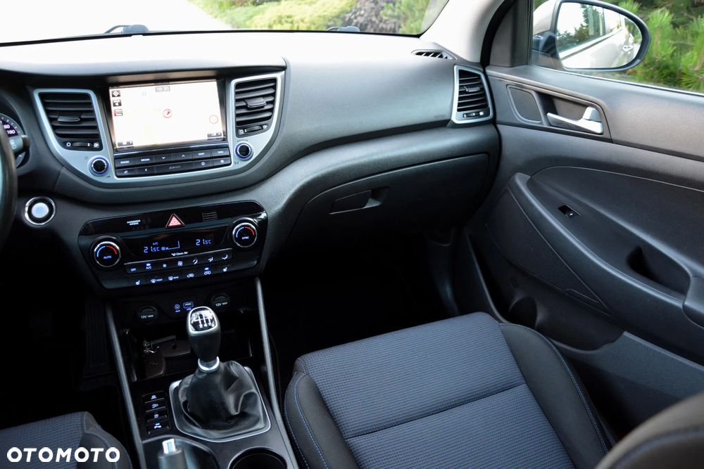 Hyundai Tucson blue 1.7 CRDi 2WD Passion Plus - 24