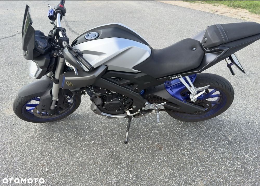 Yamaha MT - 4