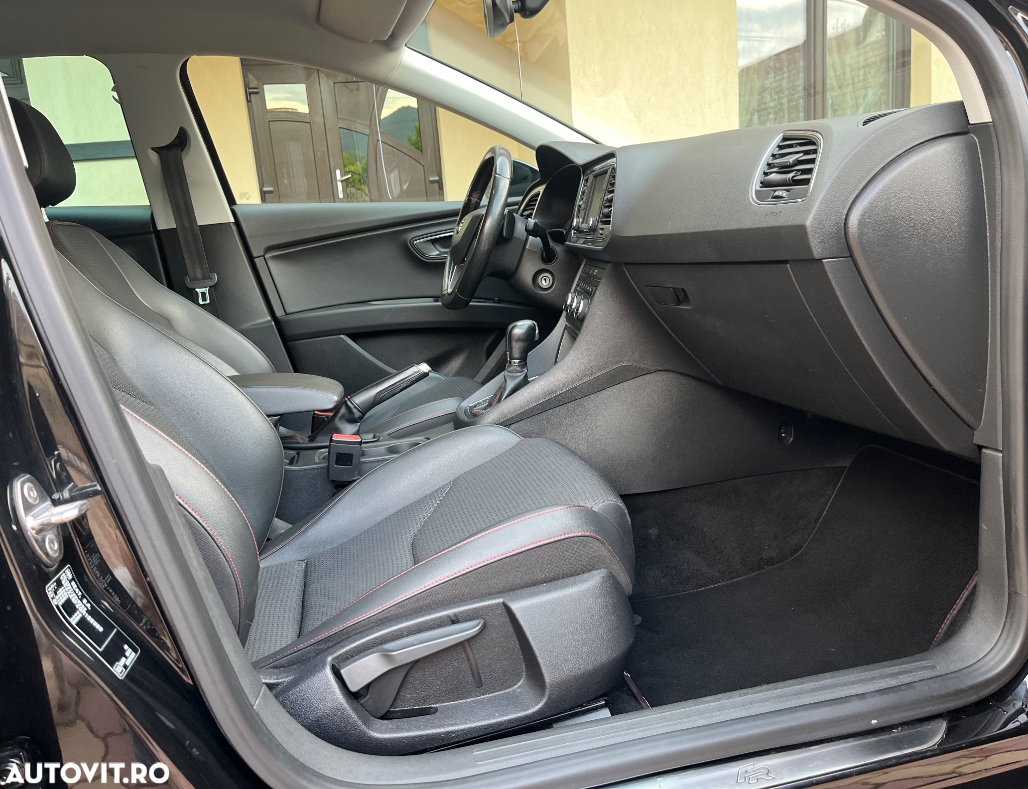 Seat Leon 2.0 TDI DSG7 FR - 9